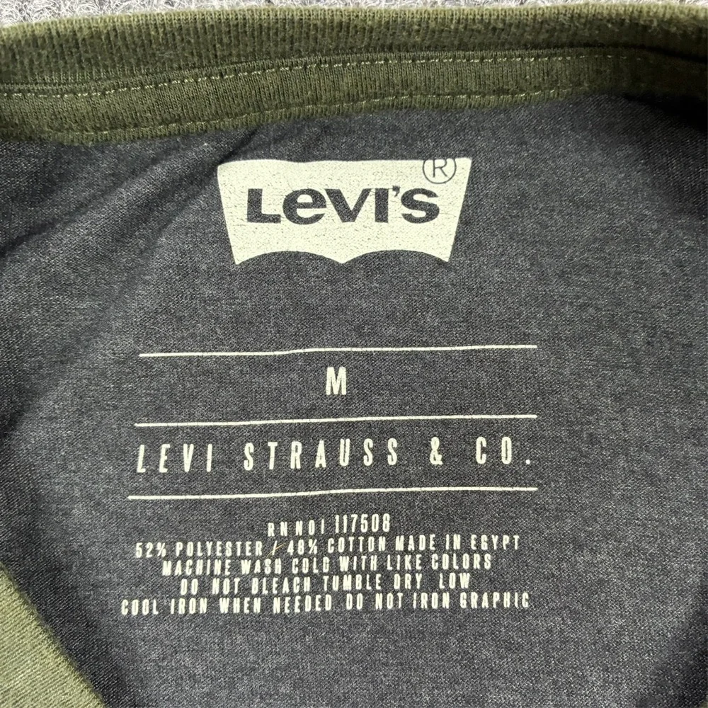 Levis Logo Shirt Mens Size Medium Gray Green Raglan Long Sleeve Graphic Tee